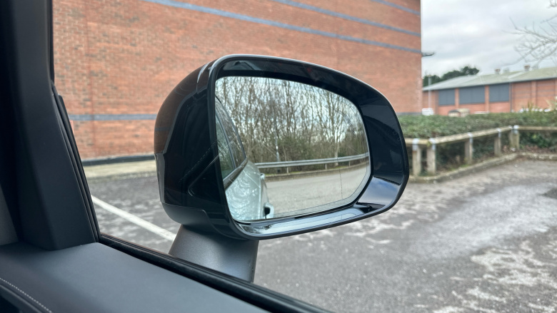 Volvo XC90 2.0 B5P Plus Dark 5dr AWD Geartronic Petrol Estate